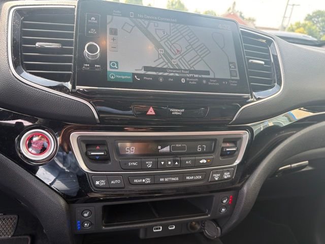 Certified Used 2024 Crystal Black Pearl Honda Black Edition image 19