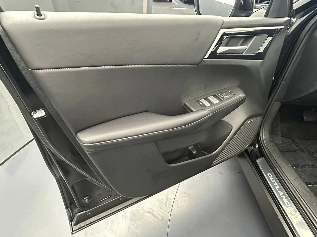 2026 Mitsubishi Outlander SE - Photo 52