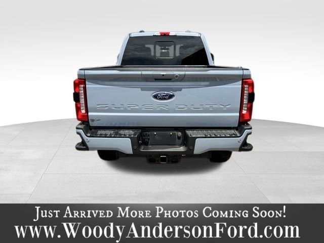 Used 2024 Gray Metallic Ford Lariat image 5