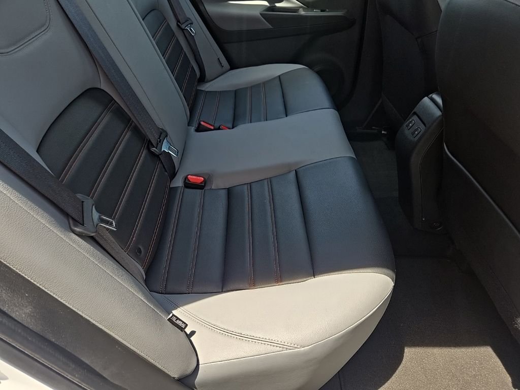 Used 2024 White Nissan SR image 70