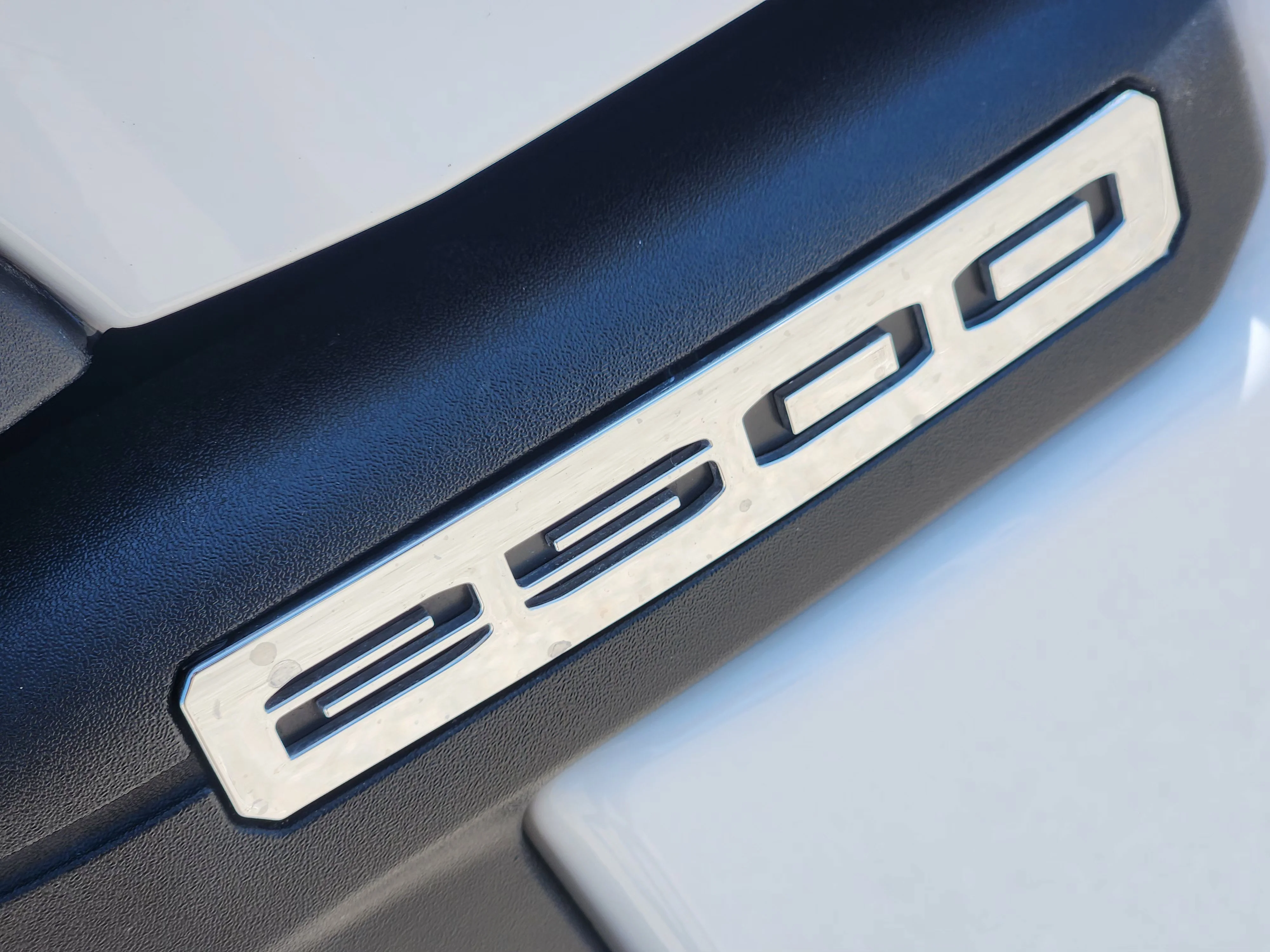 Used 2025 Summit White GMC AT4 image 12