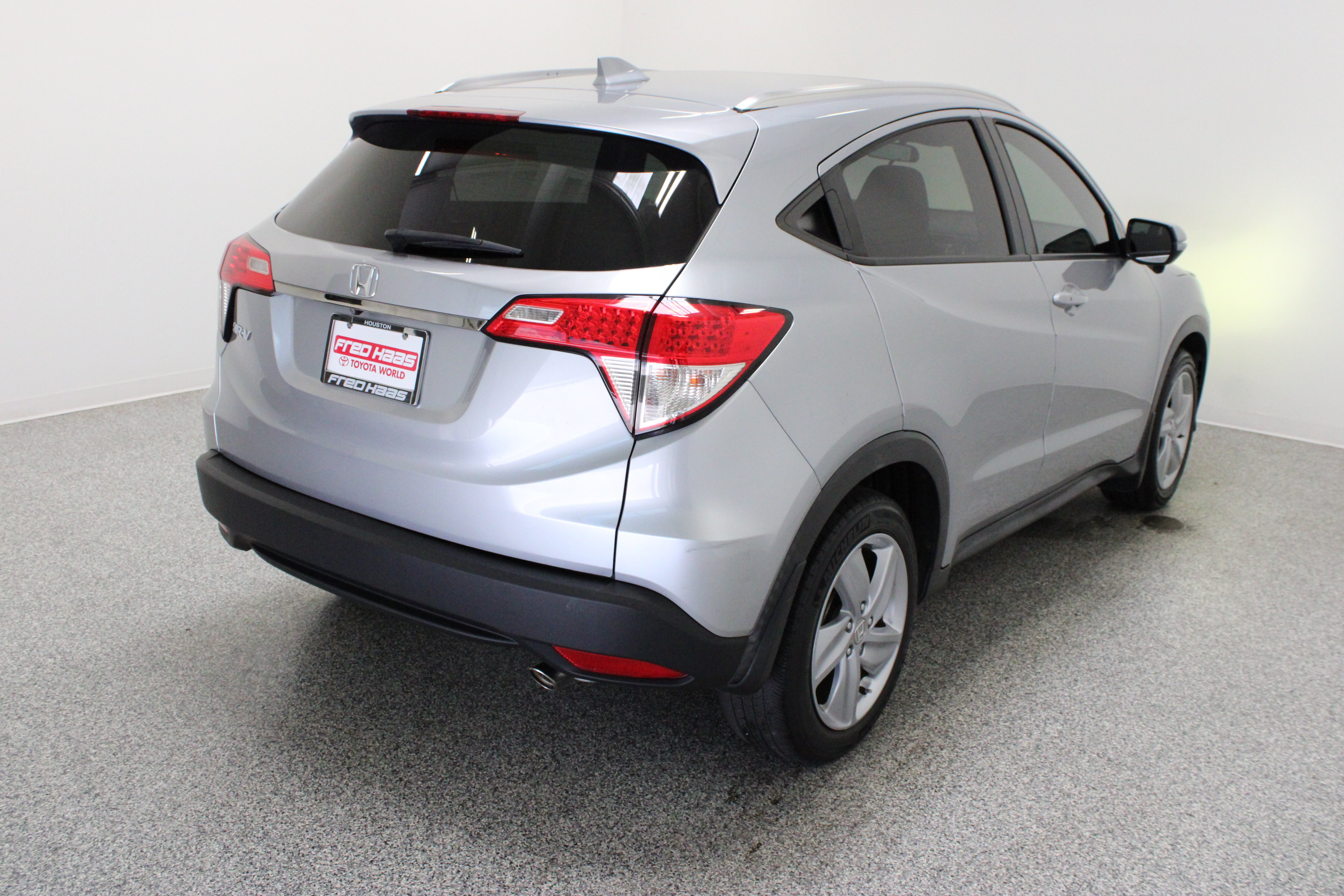 Used 2020 Lunar Silver Metallic Honda EX 1.8L image 7