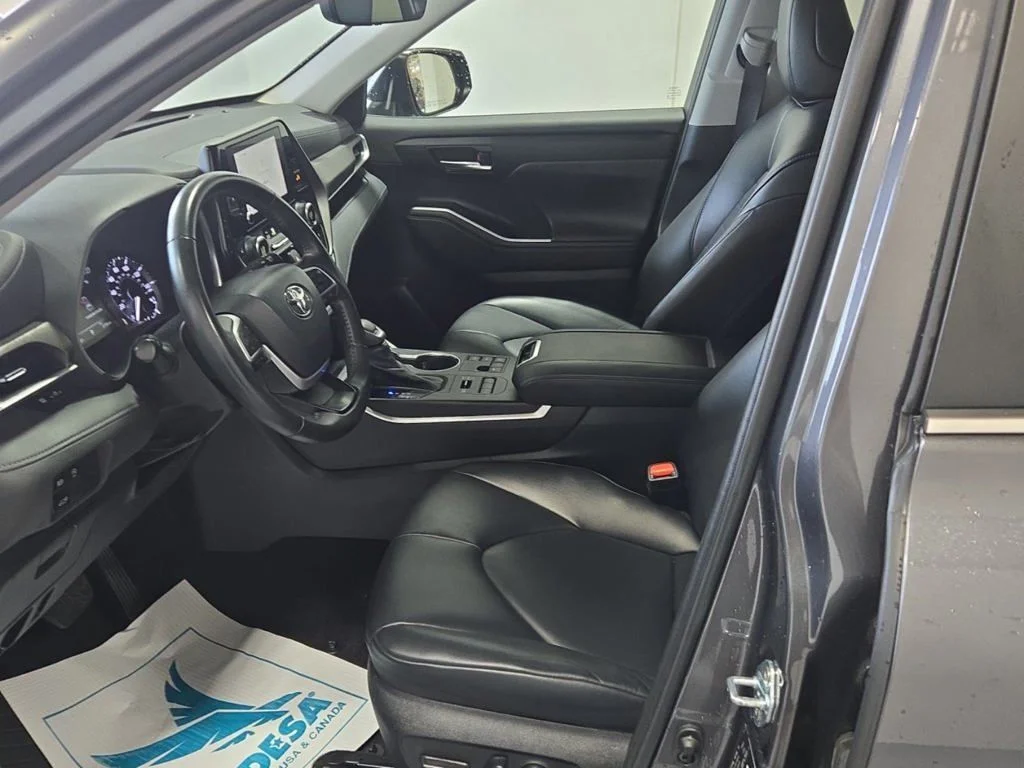 Used 2023 Gray Toyota XLE image 10