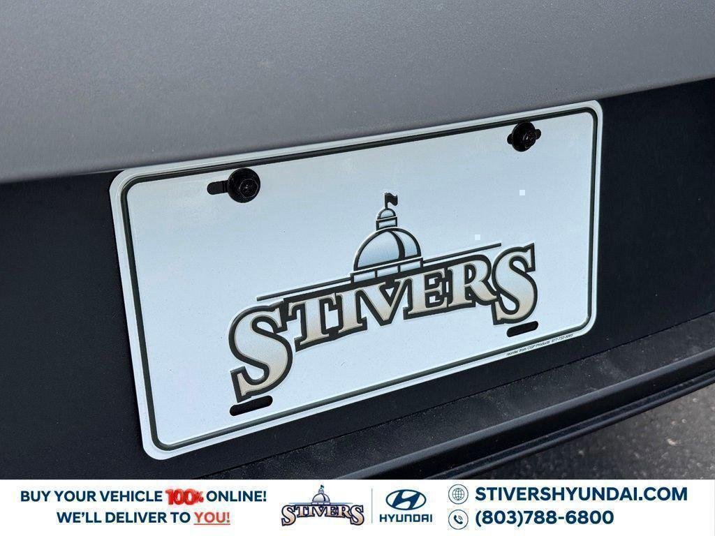 New 2027 Silver Hyundai SEL FWD image 15