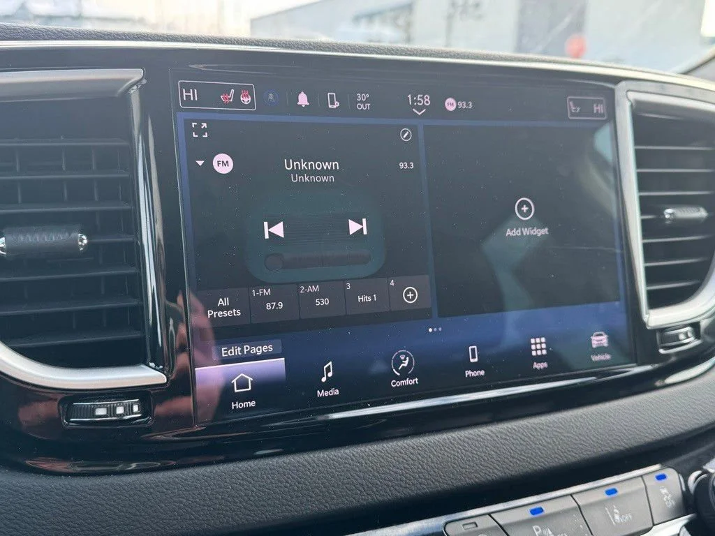 2024 Chrysler Pacifica Touring L - Photo 24