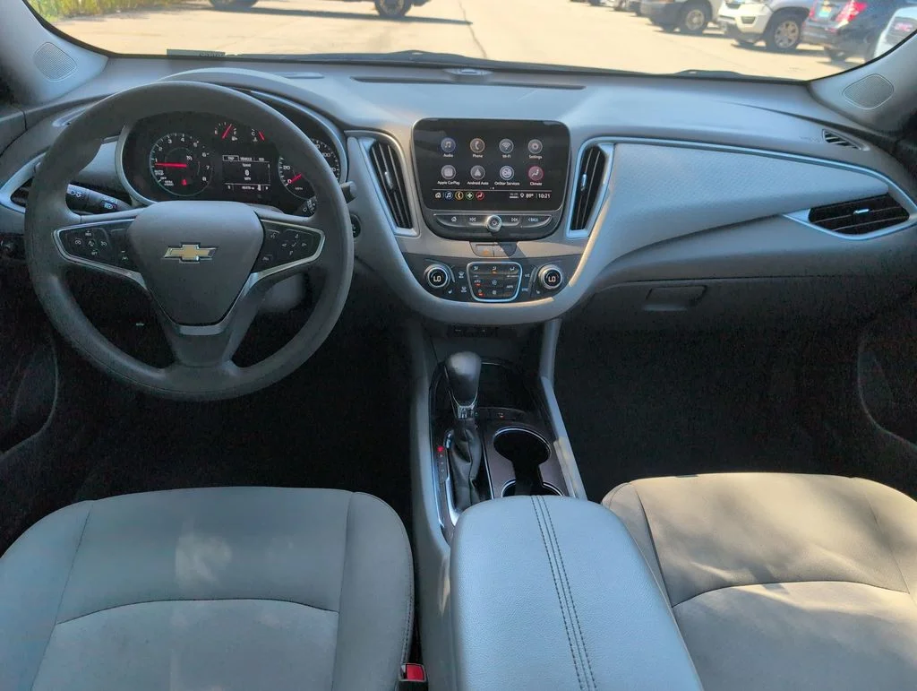 Used 2025 Black Chevrolet LT image 21
