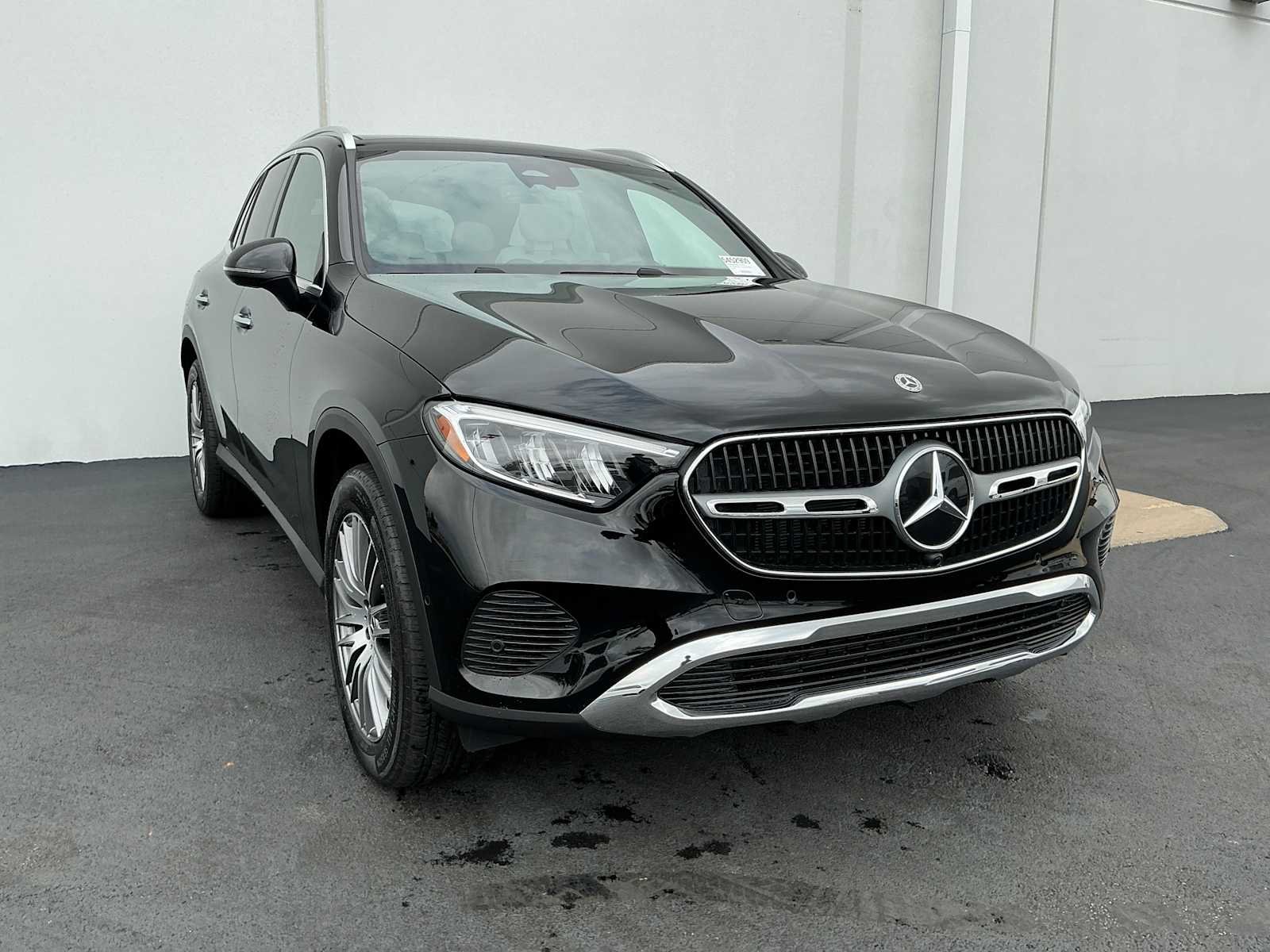 Certified Used 2026 Black Mercedes-Benz GLC 300 image 3
