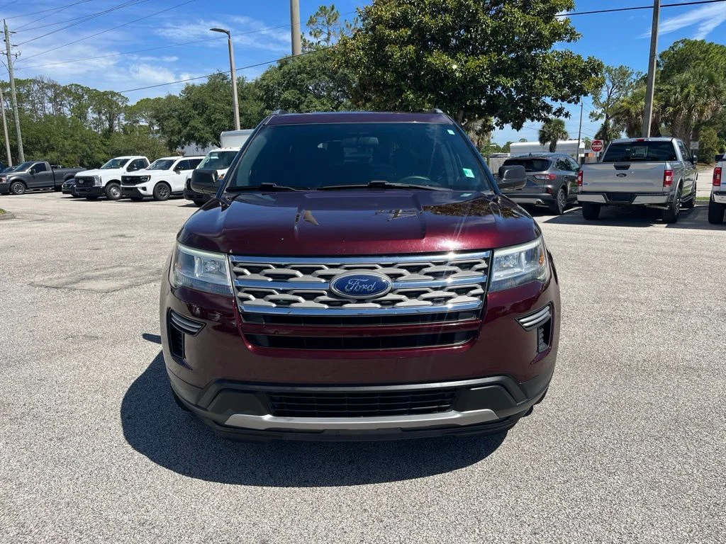 Used 2018 Red Ford XLT image 3