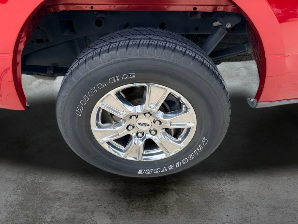 Used 2017 Ruby Red Metallic Tinted Clearcoat Ford XLT image 9