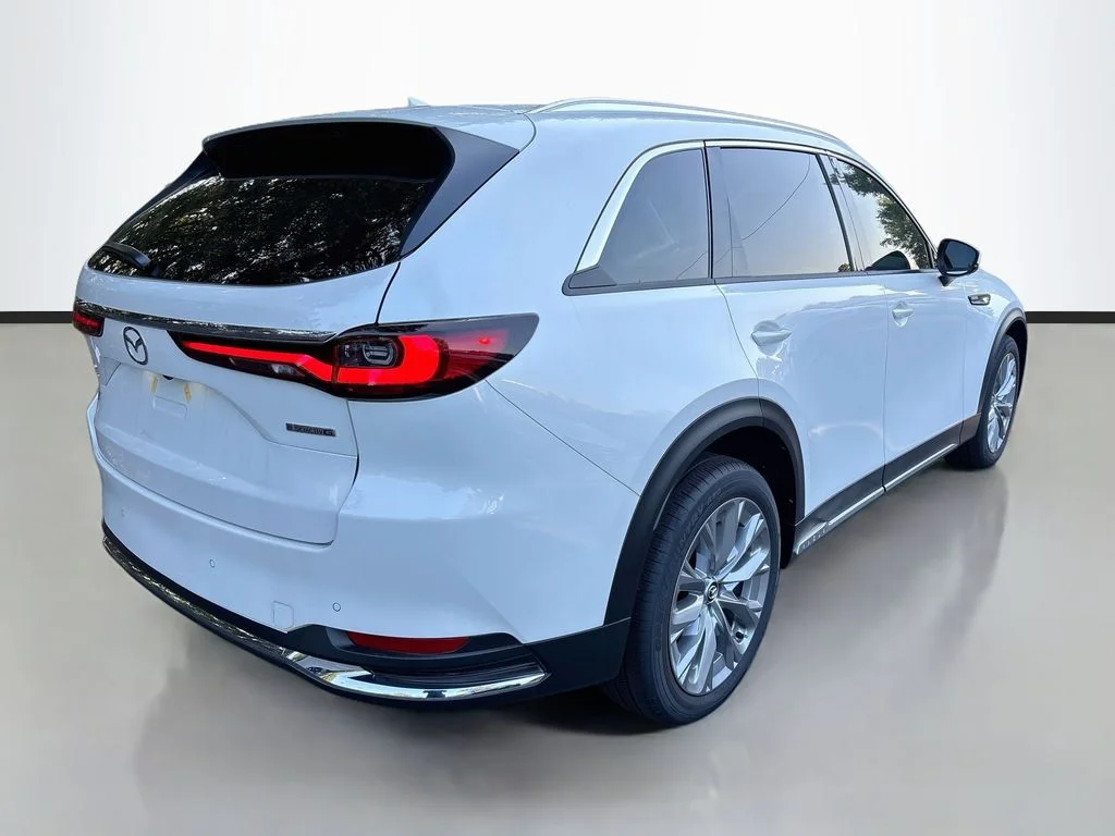New 2026 Rhodium White Premium Mazda 3.3 Turbo Premium Plus AWD image 7