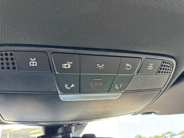 Used 2018 Obsidian Black Metallic Mercedes-Benz C 300 image 16