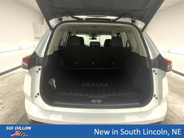 New 2026 Everest White Pearl Tricoat Nissan Rock Creek image 7