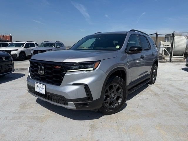 Used 2023 Gray Honda TrailSport image 1