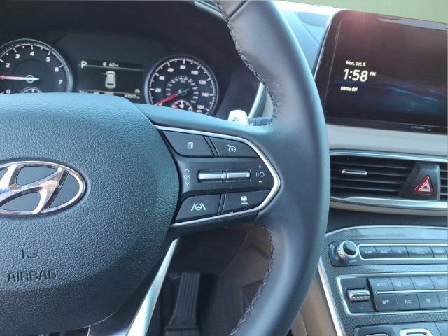 Used 2023 White Hyundai SEL image 25