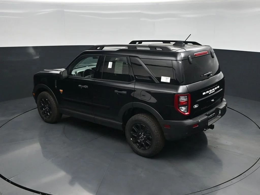 New 2026 Shadow Black Ford Badlands image 39