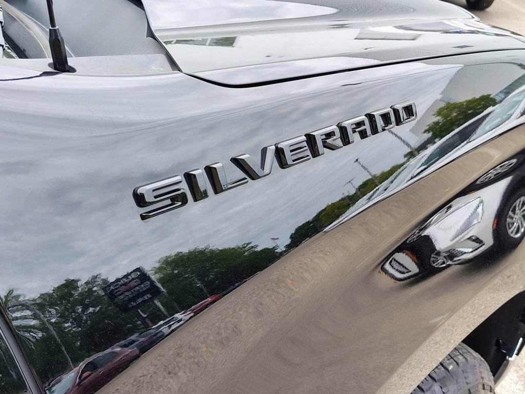 2023 Chevrolet Silverado 1500 LT - Photo 17