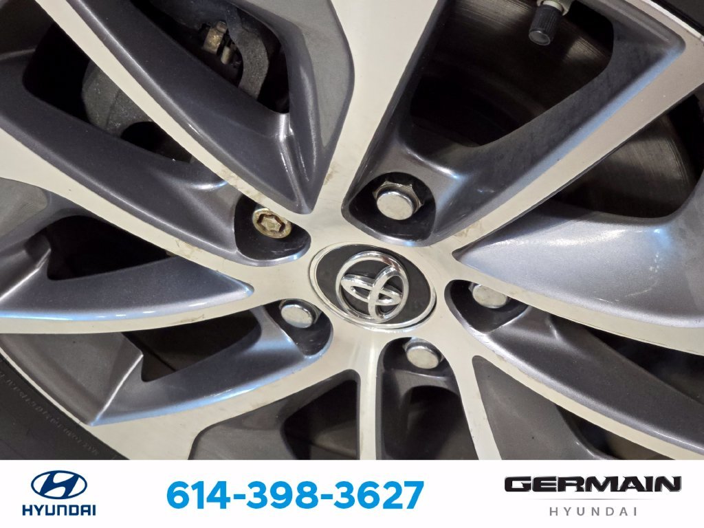 Used 2018 Blue Toyota XLE image 13