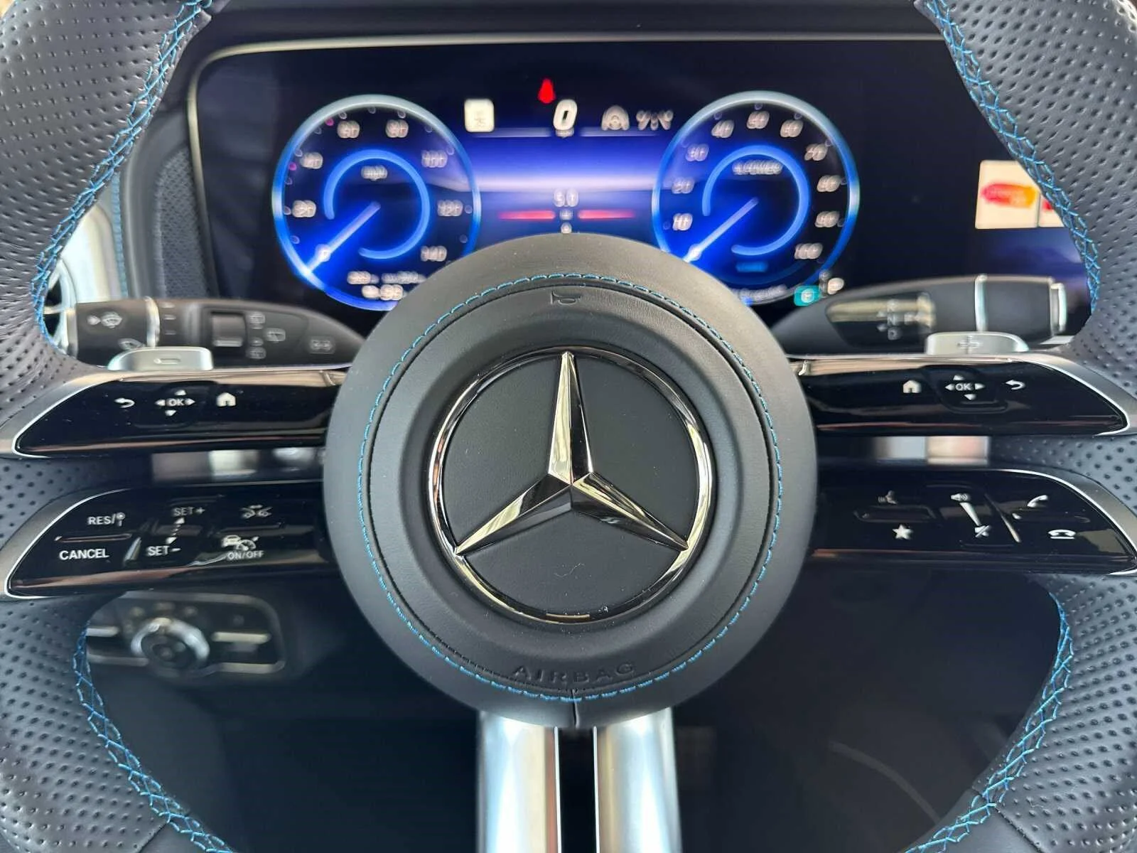 2025 Mercedes-Benz G-Class G580 - Photo 24