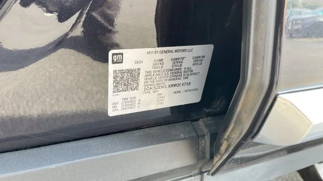 2024 GMC Yukon Denali - Photo 34