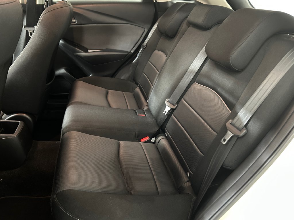 Used 2018 White Mazda Sport image 17