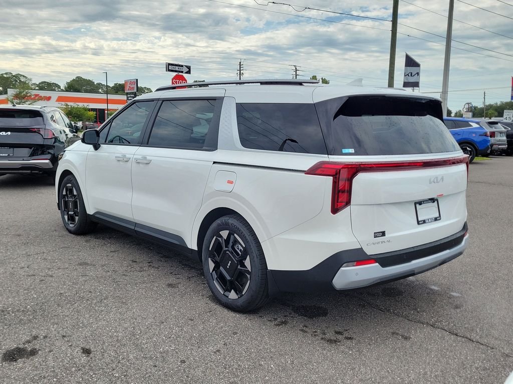 New 2026 White Kia EX image 4