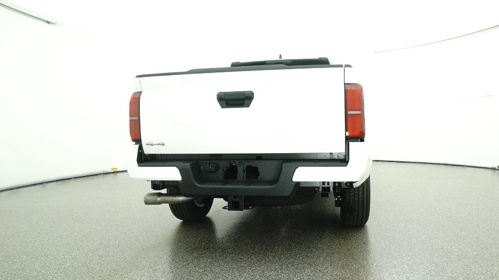 2026 Toyota Tacoma SR5 - Photo 6
