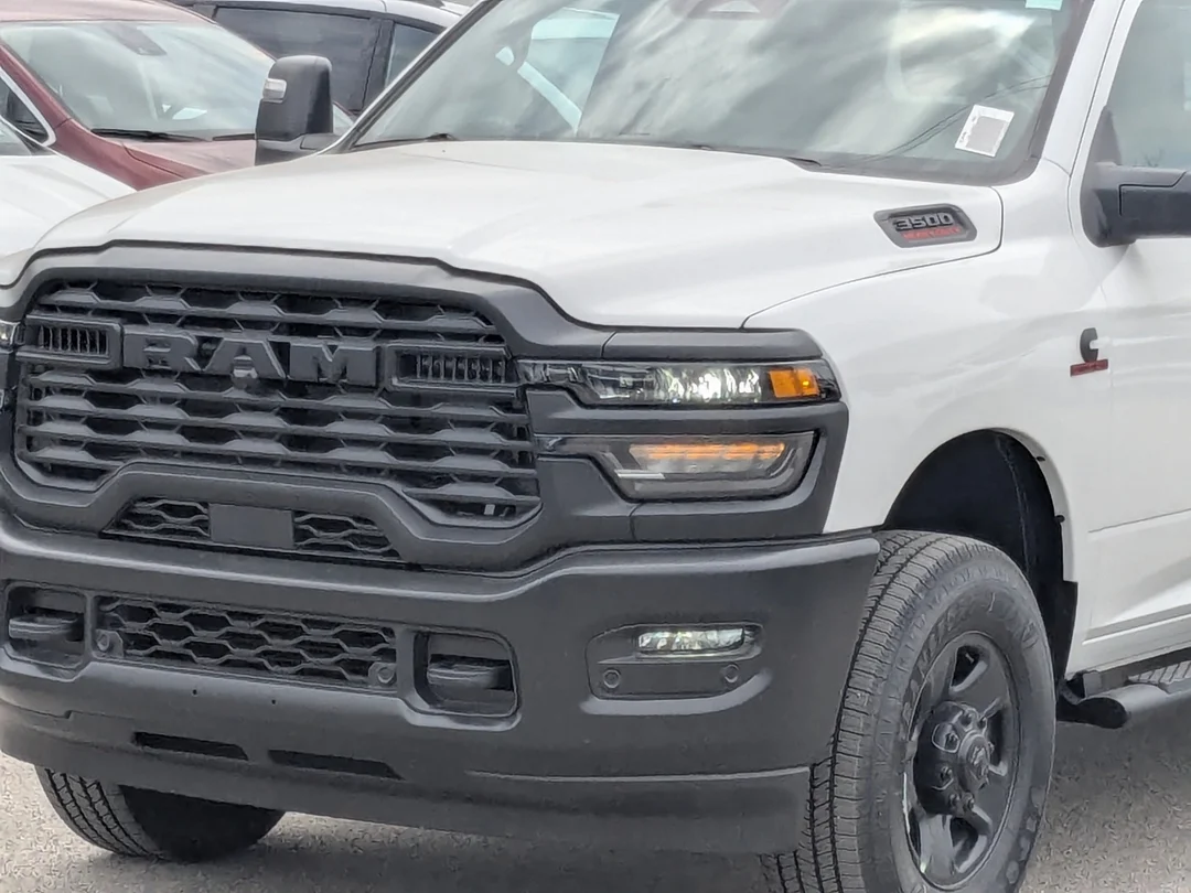 New 2026 White RAM Tradesman - - 6.7L Cummins Diesel - 5th Wheel Prep - 12 Uconnect Nav - Tow Mirrors & More! image 10
