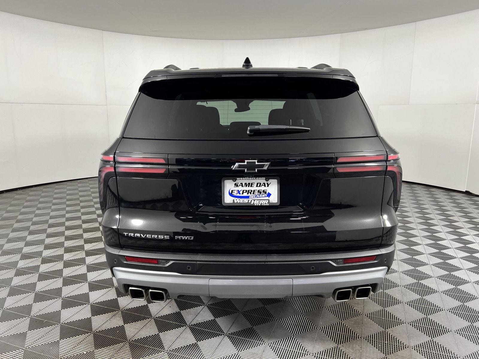 Used 2025 Mosaic Black Metallic Chevrolet AWD LT image 27