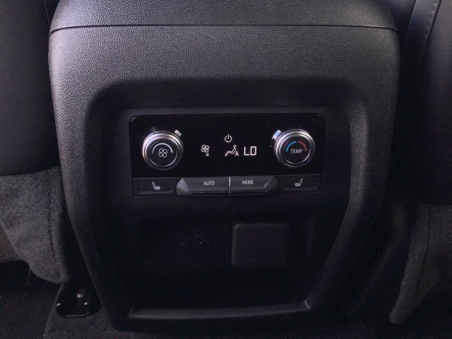 2026 GMC Acadia Elevation - Photo 26