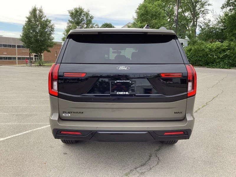 New 2026 Gray Ford Platinum image 6