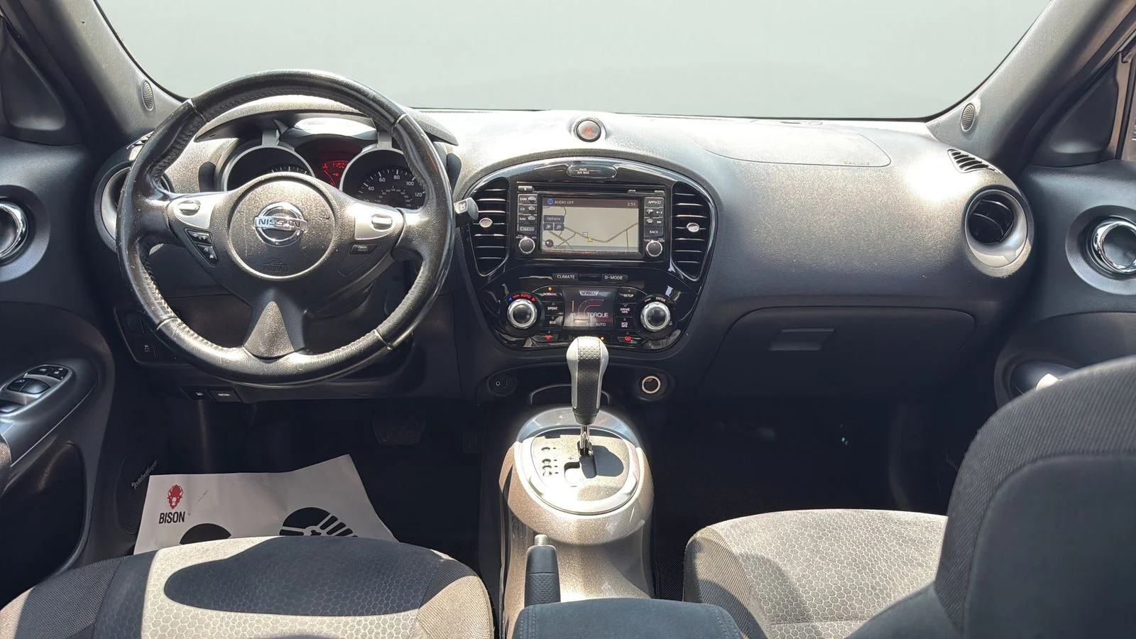 Used 2015 White Nissan SV image 17