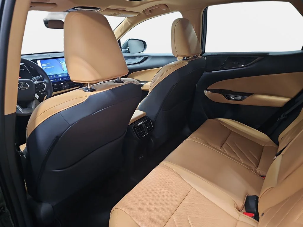 New 2026 Nori Green Pearl Lexus PREMIUM PLUS AWD image 11