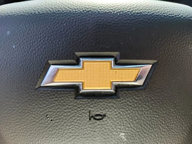 Used 2022 Summit White Chevrolet WT image 33