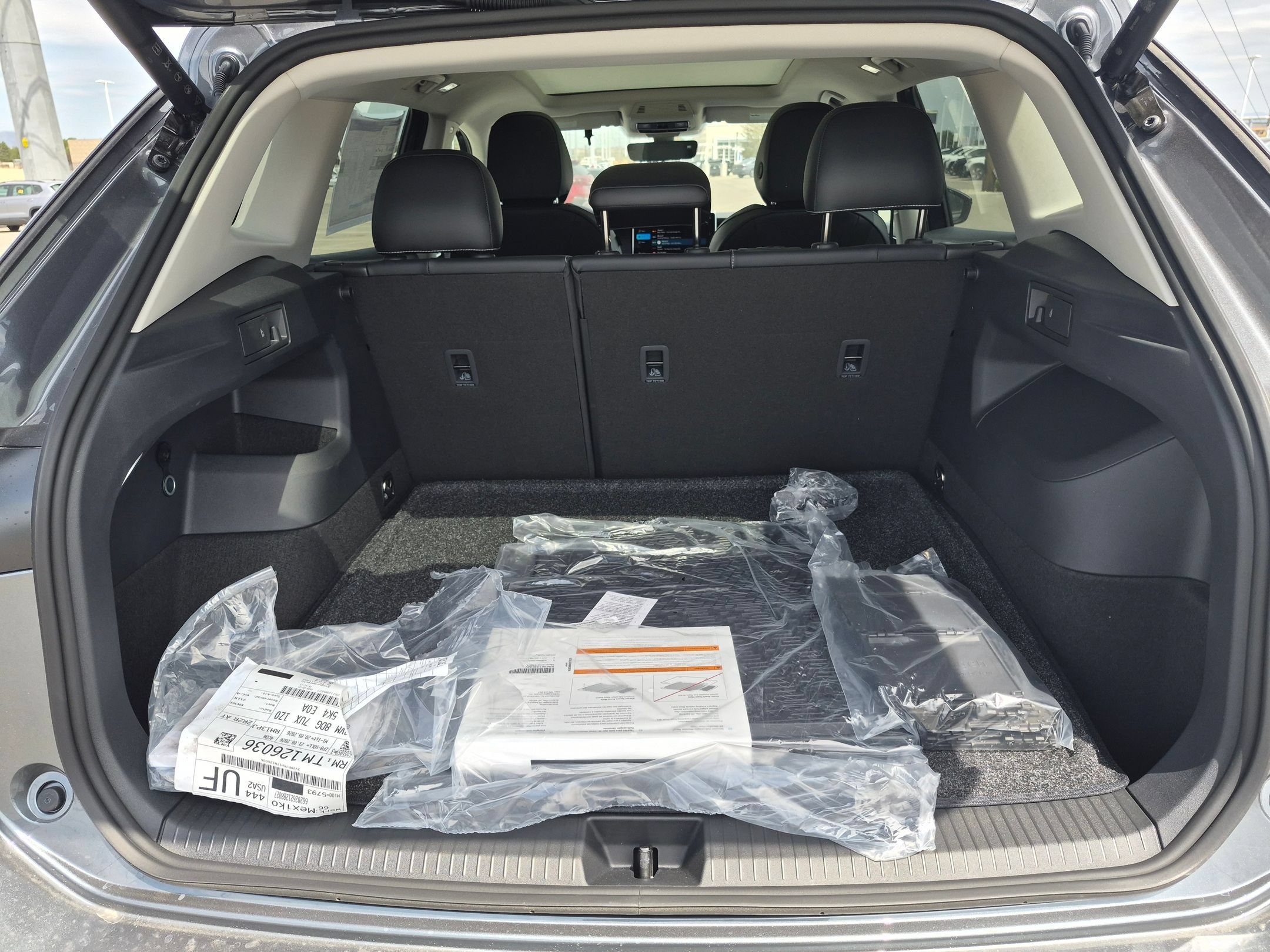 New 2026 Platinum Gray Metallic Volkswagen SE image 27