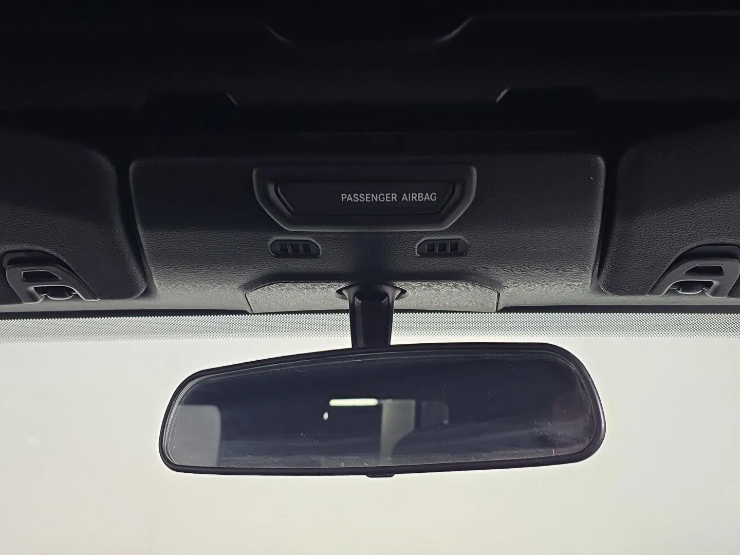 Used 2021 GRAY Jeep Overland image 26