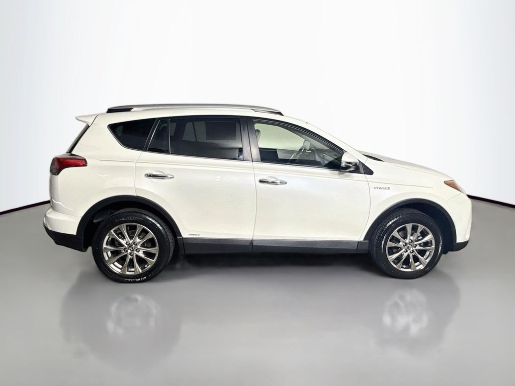 Used 2016 Blizzard Pearl Toyota Limited image 8