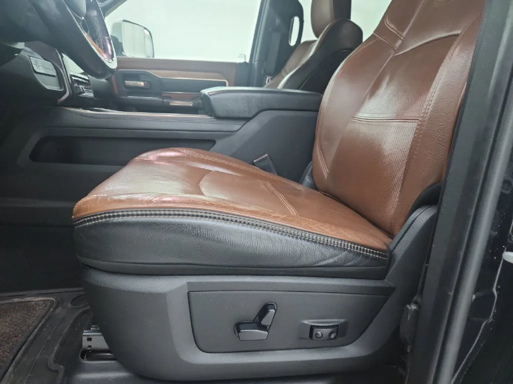 Used 2019 Black Ram Laramie Longhorn image 13
