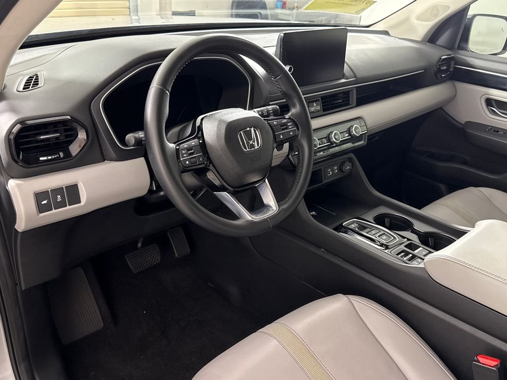 2024 Honda Pilot EX-L - Photo 13