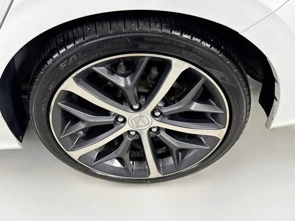 Certified Used 2022 Platinum White Pearl Honda Touring image 41