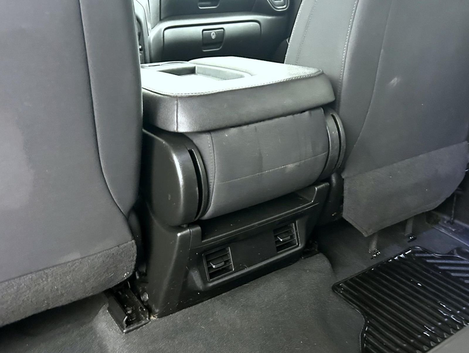 Used 2023 Red Chevrolet Custom image 21