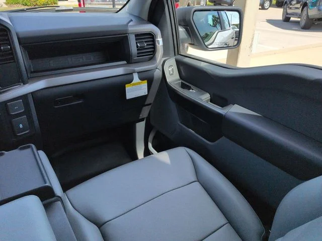 New 2026 Oxford White Ford XL image 17
