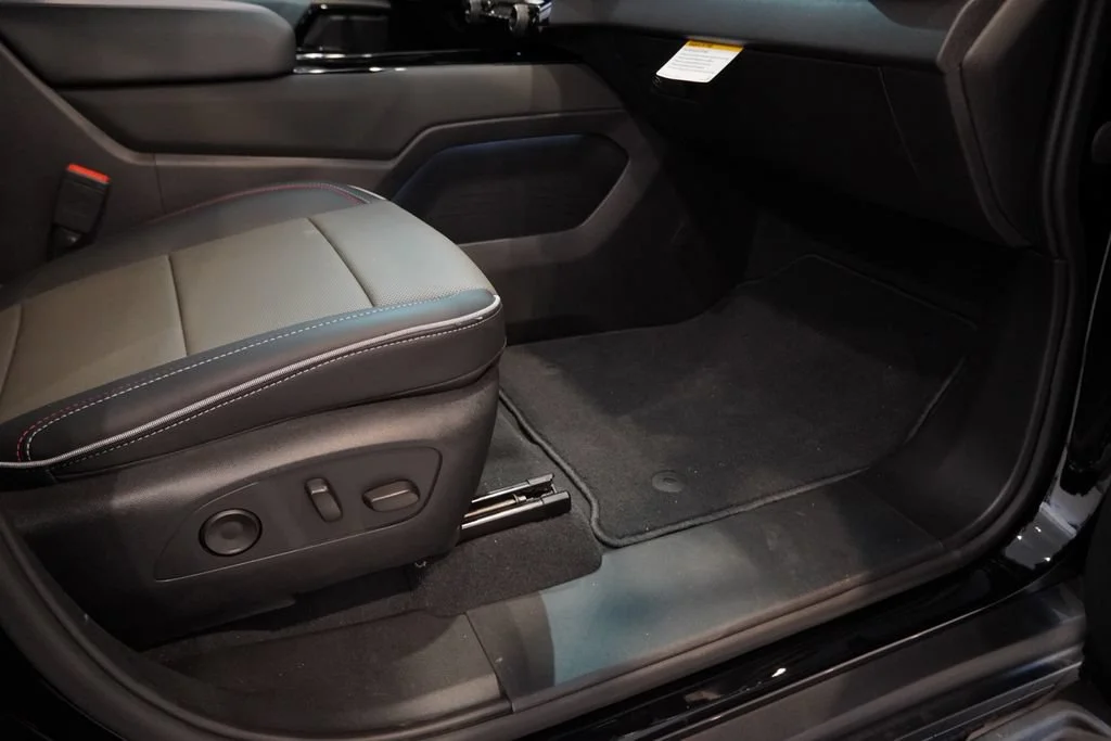 2026 Chevrolet Silverado EV Trail Boss - Photo 29