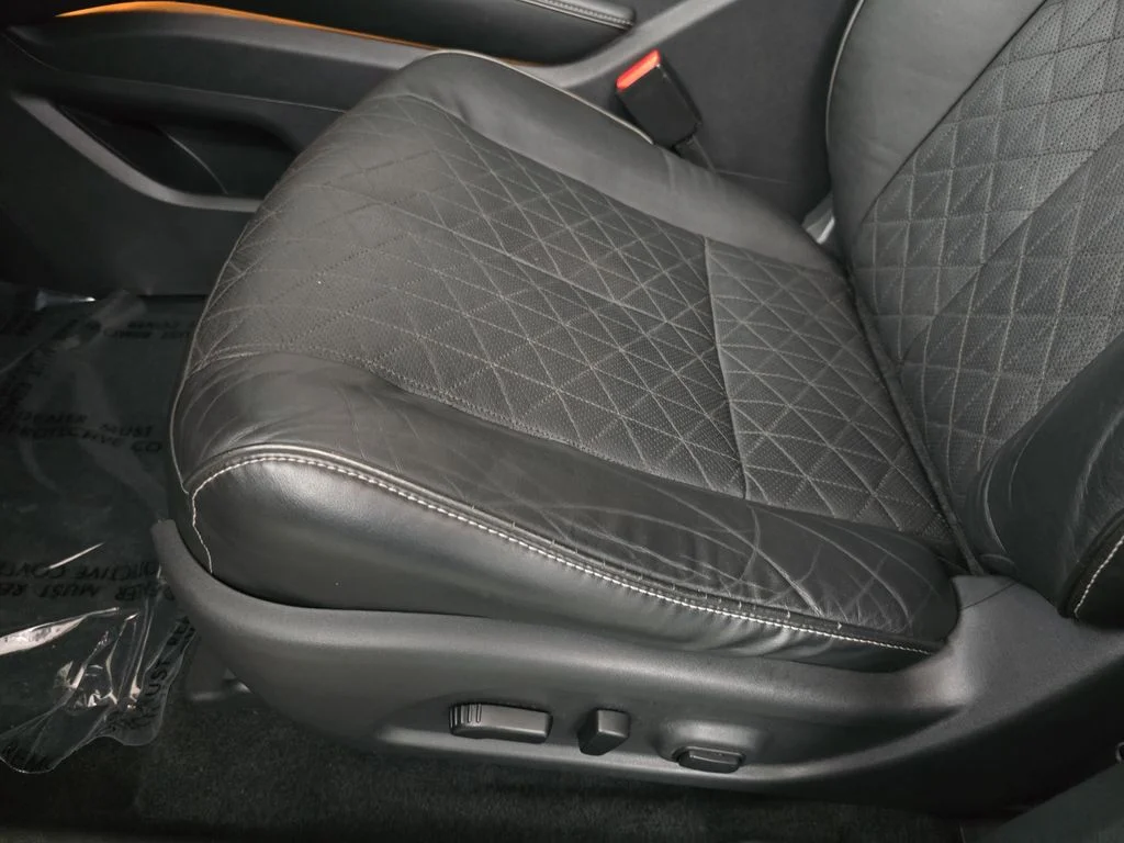 Used 2019 Brown Nissan Platinum image 30