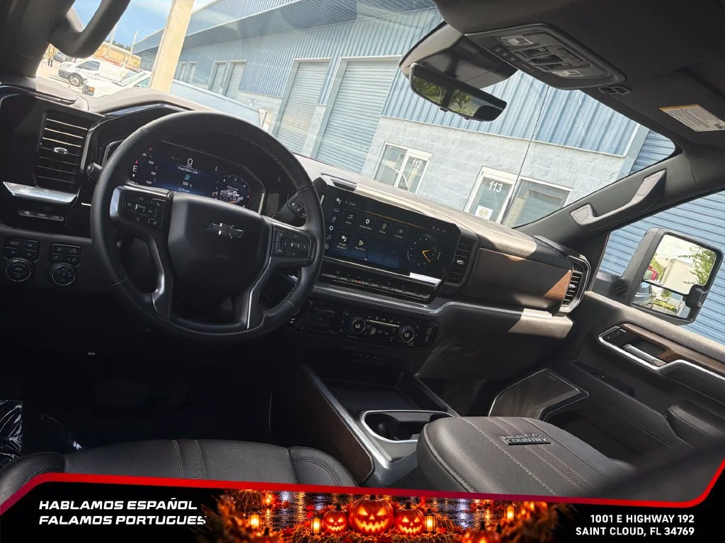 Used 2024 Black Chevrolet High Country image 27