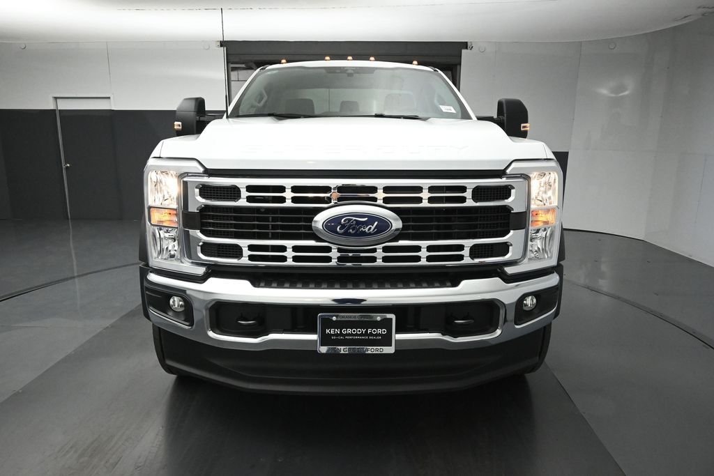 New 2026 Oxford White Ford XL image 3