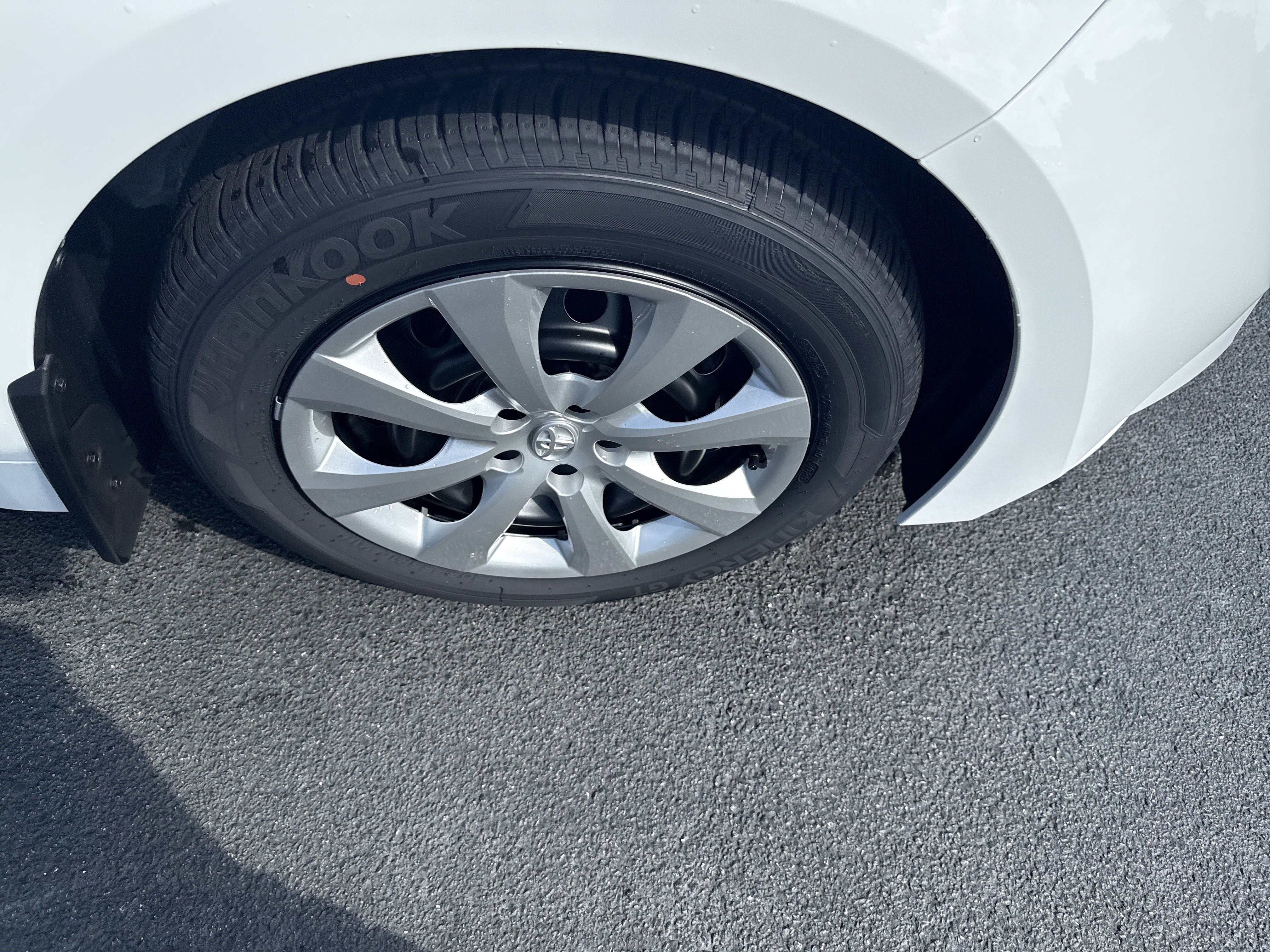 Used 2025  Toyota  image 10