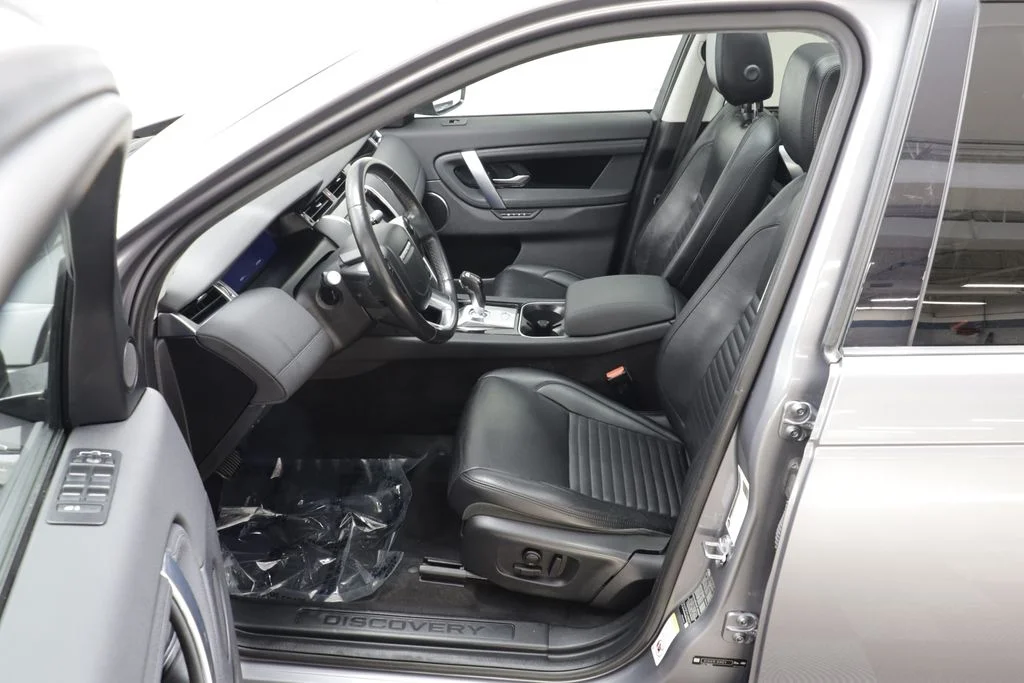 Used 2020 Gray Land Rover SE image 6