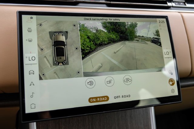 New 2027 Gold Land Rover SE image 28