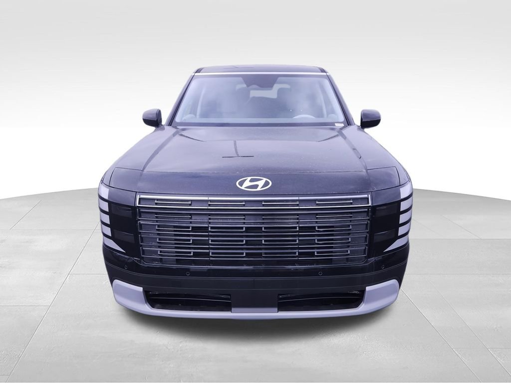 New 2026 Black Hyundai SE image 3