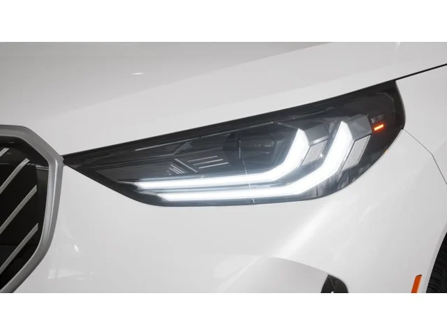 New 2026 Mineral White Metallic BMW  image 6